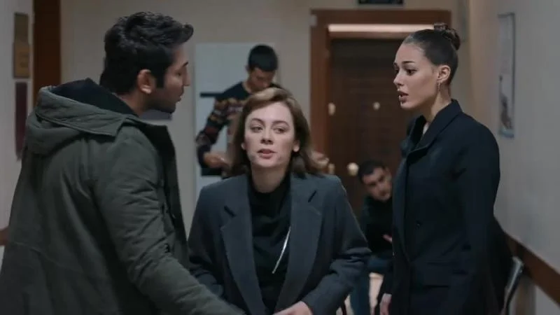 Кадры из сериала Пламя / Яркое пламя (2020)